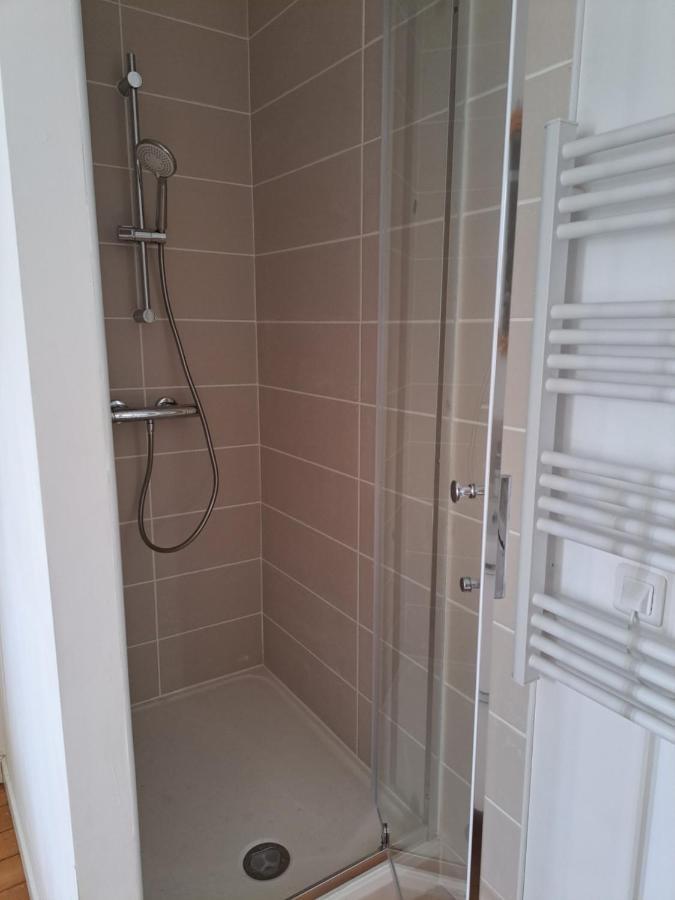 Appartement Calme Dans Maisonnette Graulhet Exteriör bild