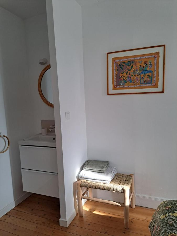 Appartement Calme Dans Maisonnette Graulhet Exteriör bild